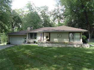 625 W Kinkead Rd, Hillsboro, IL 62049