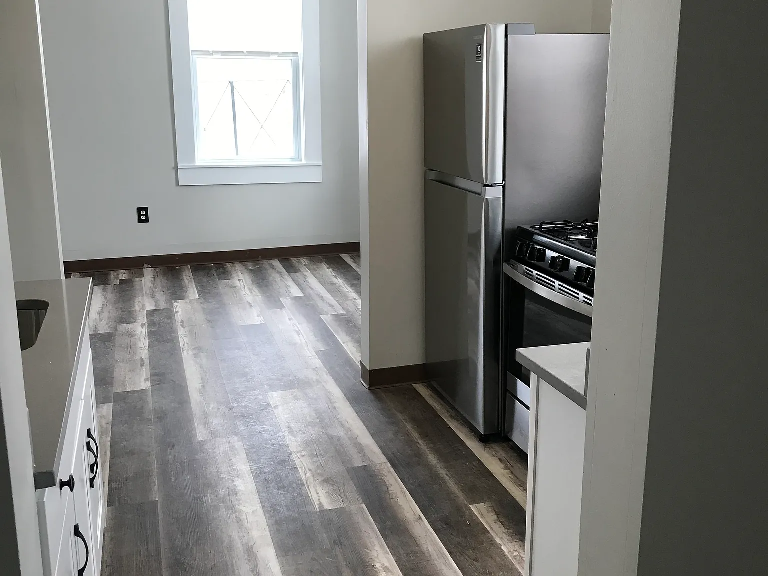 1 bed, 800 sqft, $995 — Photo 1