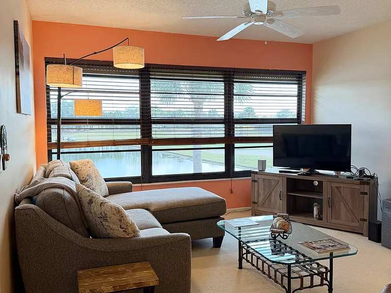 24 Plantation Dr #201 — Photo 8