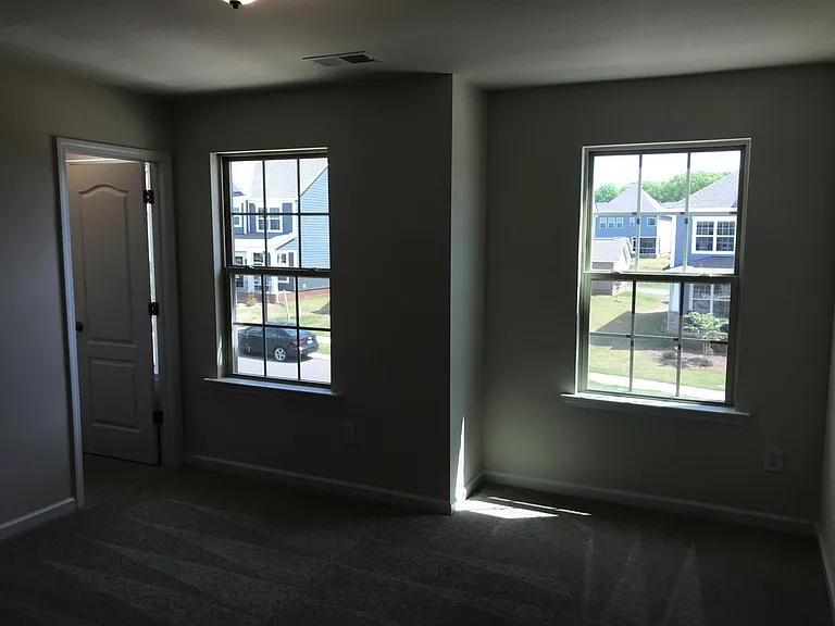 1037 Bannister Rd — Photo 6