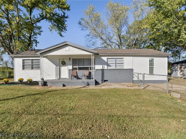 1311 Shibley Rd, Van Buren, AR 72956