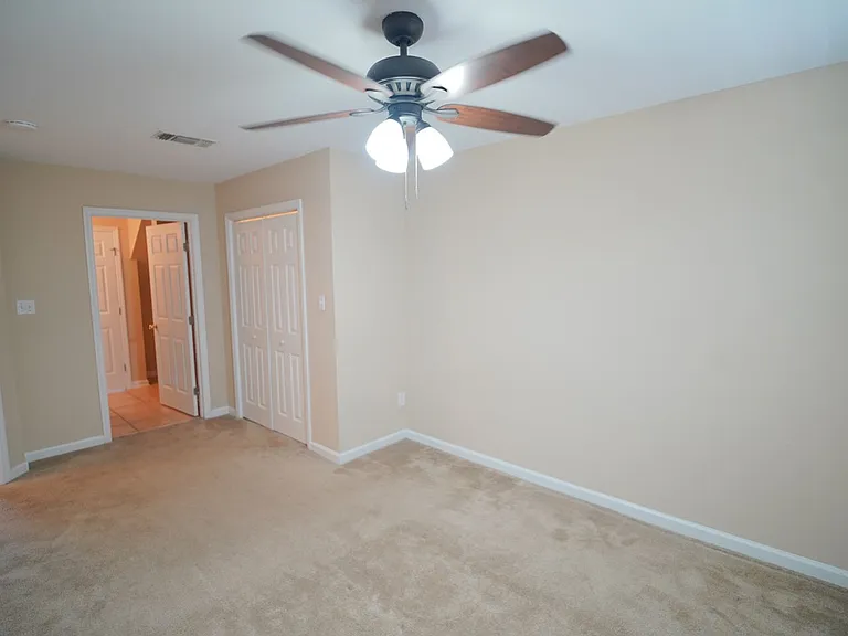847 W Georgia St — Photo 11