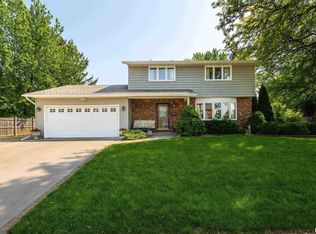 2511 E 34th Street Ct, Davenport, IA