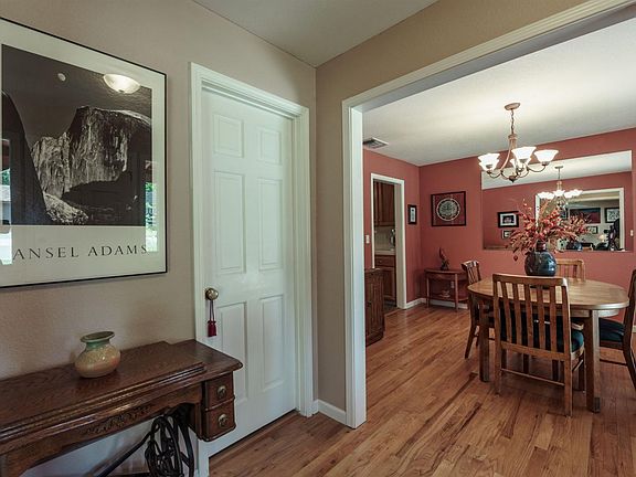 5th image of 617 E Garland Ave