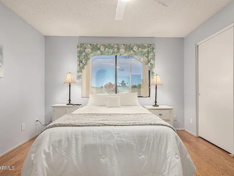 9264 W Morrow Dr — Photo 13