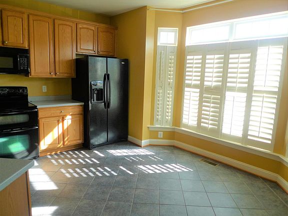 2nd image of 3922 Bryant Park Cir
