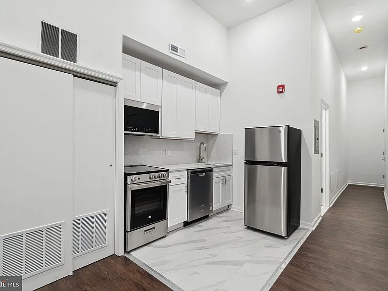 37 N 3rd St #31 — Photo 11
