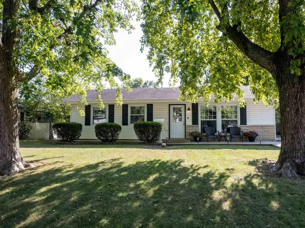 803 N Guinivere Dr, Marion, IN 46952