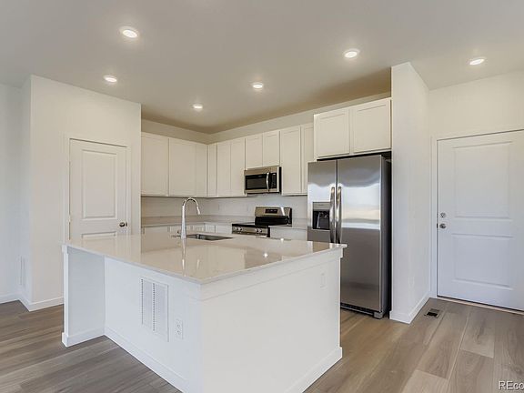3rd image of 6749 Juniper Drive