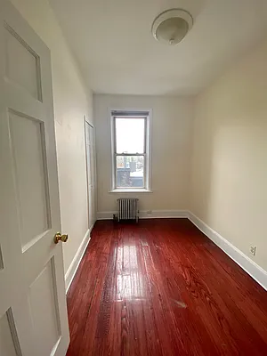 Rented by Compass | media 27