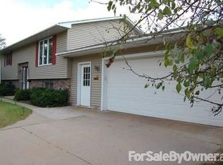 1625 N Westwood Cir, Ishpeming, MI 49849