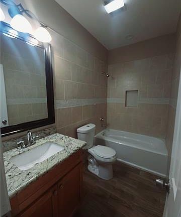 5th image of 8511 Valor Dr