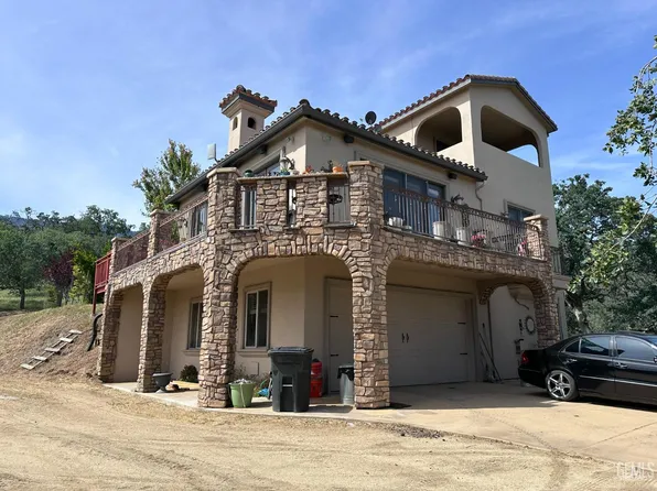 27455 Pinto Ct, Keene, CA 93531