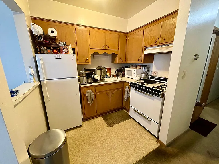 2443 N Murray Ave — Photo 6