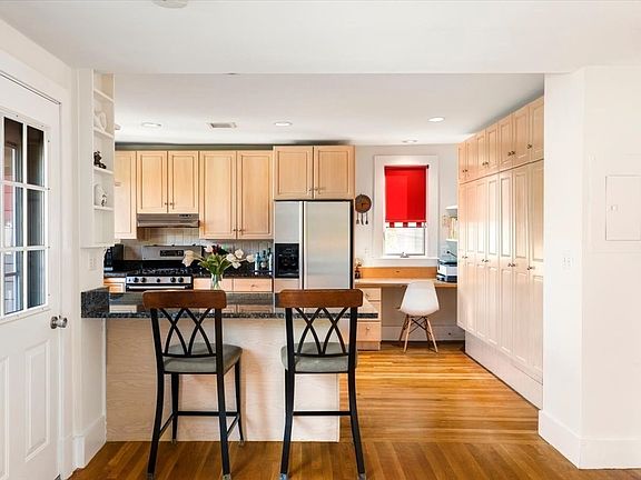 5th image of 12 Barnes Rd #2