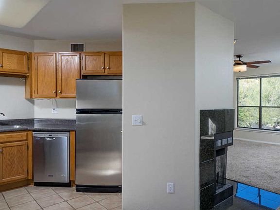 3rd image of 6655 N Canyon Crest Dr