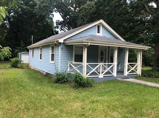 905 13th St, Altavista, VA 24517
