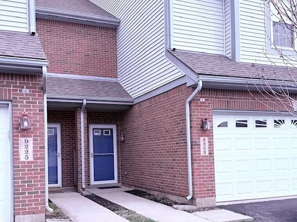 9223 Great Lakes Cir, Dayton, OH 45458