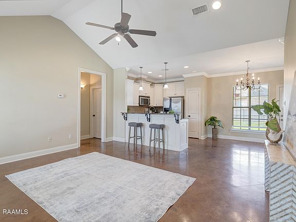 2nd image of 120 Bentwater Dr