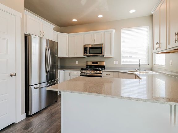 2nd image of 5717 N Osprey Dr