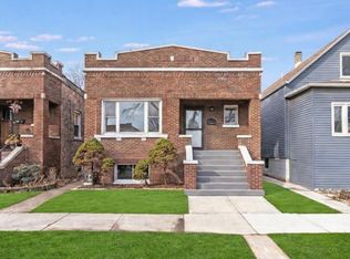 2516 Grove Ave, Berwyn, IL 60402