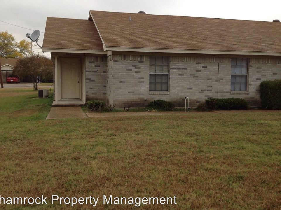 1st image of 204 Kettler Dr