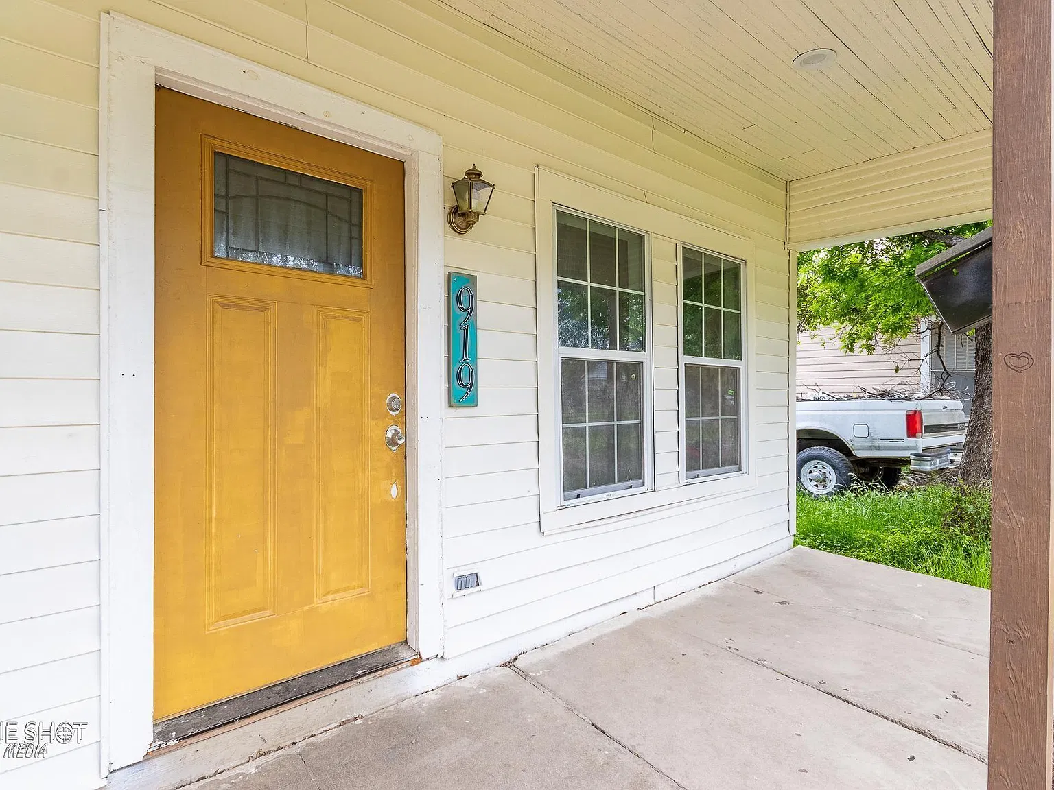 2 bed, 1692 sqft, $1,200 — Photo 1