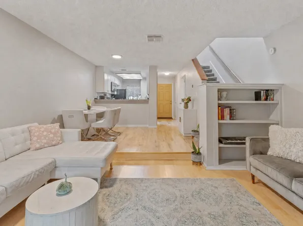 11815 Vance Jackson #2304, San Antonio, TX 78230