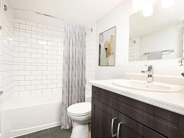 565 Manchester Rd — Photo 10