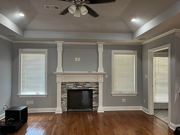 2nd image of 622 Dennis Drive