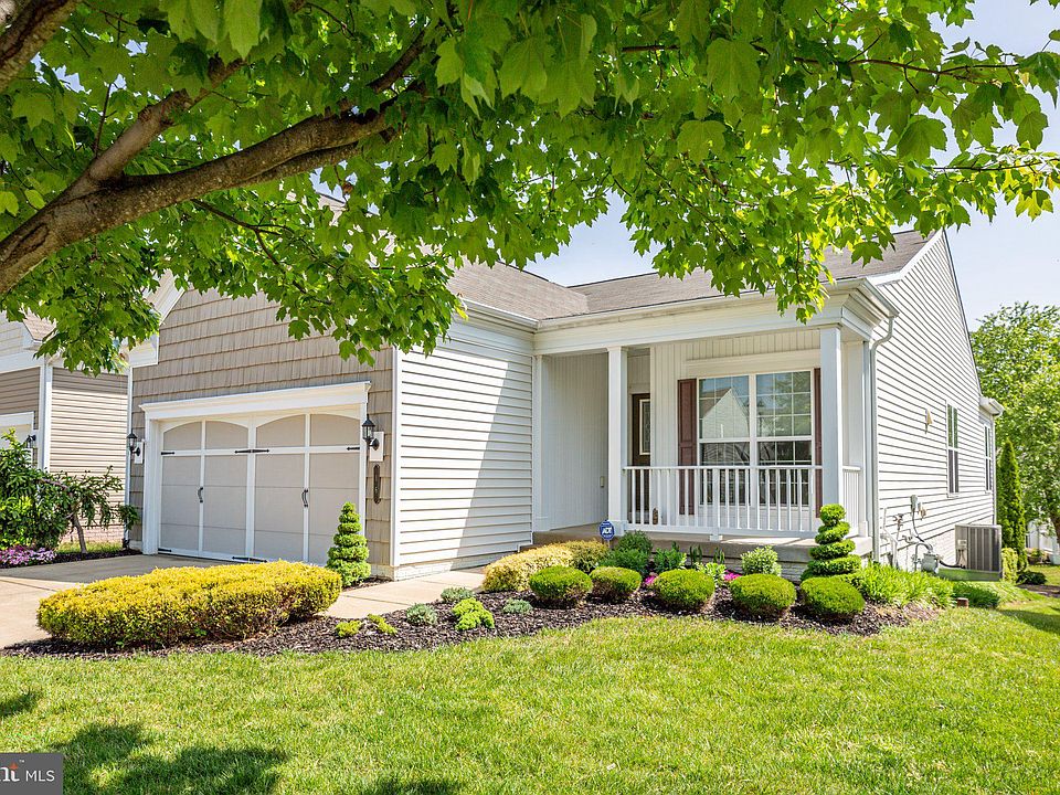 1st image of 16 Table Bluff Dr