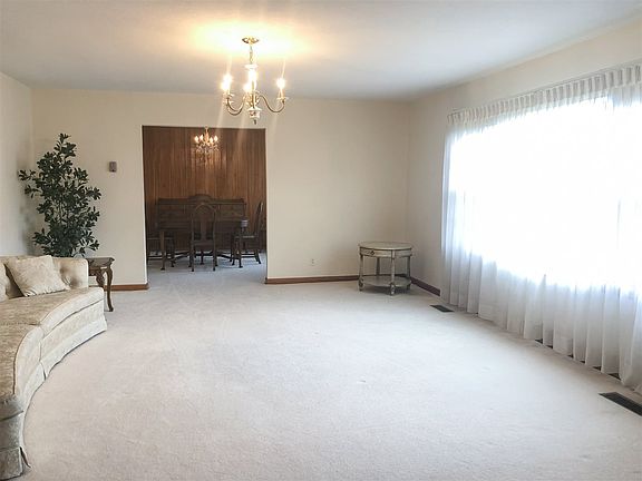 5th image of 3210 Benton Pike NE