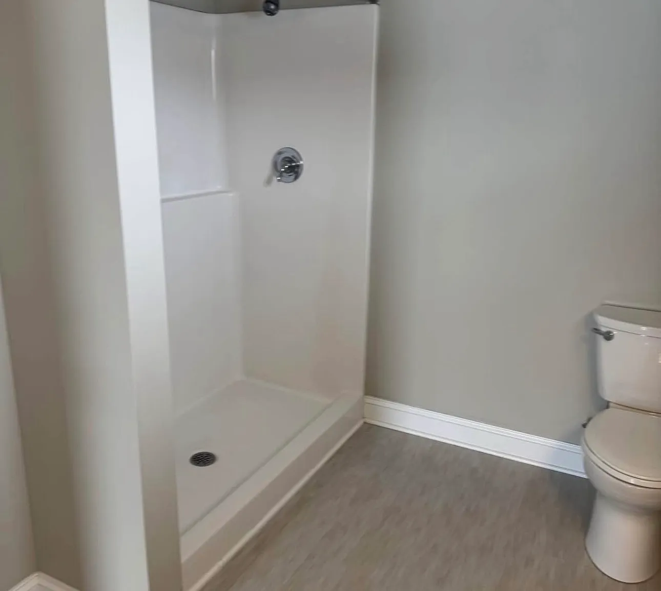 Contemporary Home Suites — Photo 3