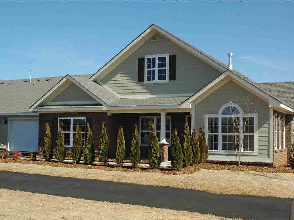 1st image of 20 Moore Farm Cir