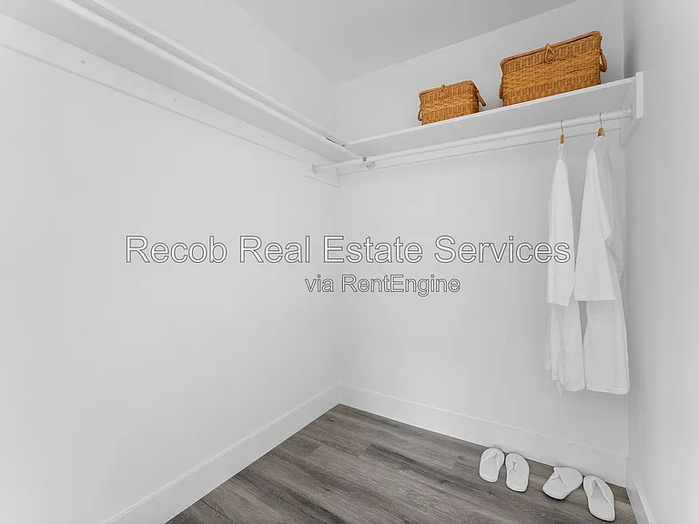 2722 Nye St #1 — Photo 9