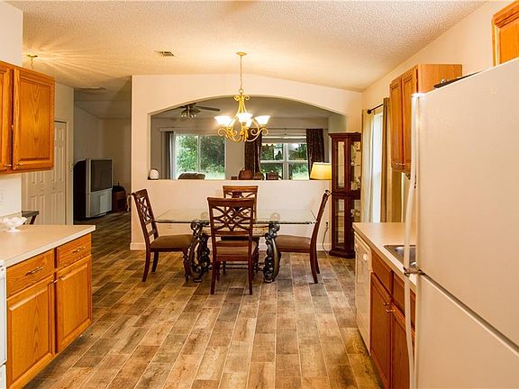 4th image of 1705 Manchurian St