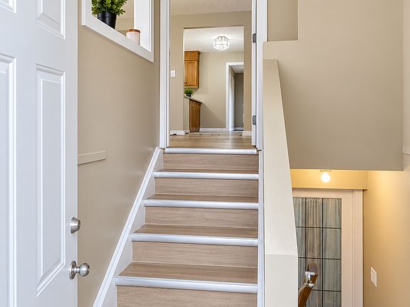 5th image of 4174 28th Ave NW