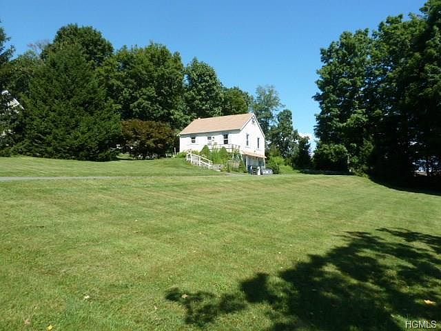 1st image of 4 Raymond Dr