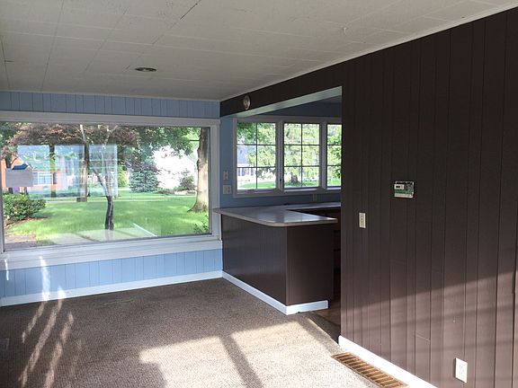 4th image of 2424 Oakland Dr