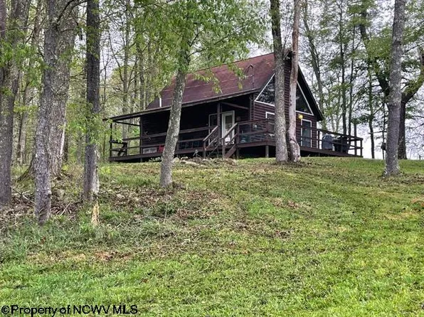 634 Joe Gibson Rd, Newburg, WV 26410