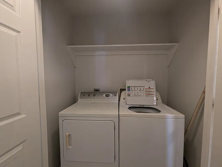 1614 Phoenix St #3 — Photo 21