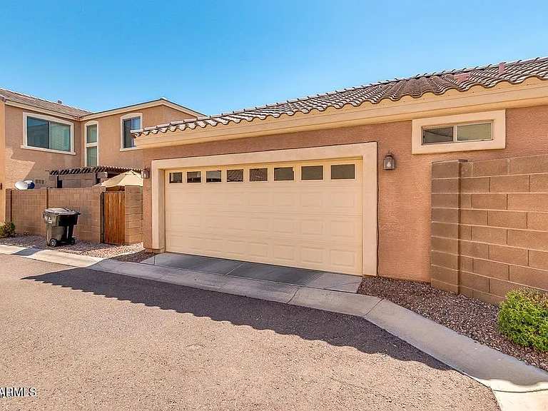 3317 E Loma Vista St — Photo 13