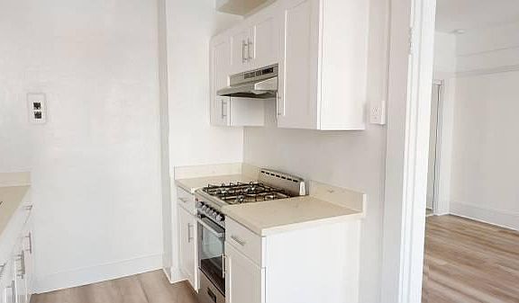 3rd image of 665 Eddy St APT 22