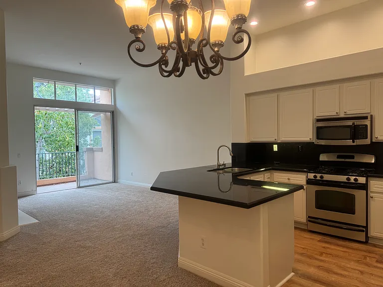 2401 Ladrillo Aisle — Photo 3