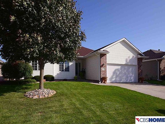 2nd image of 16538 Cottonwood St