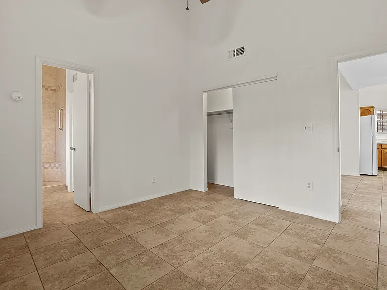 9321 Chantilly Dr — Photo 16