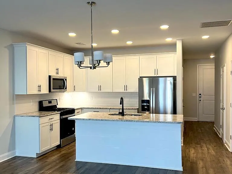 116 Turfway Dr — Photo 5