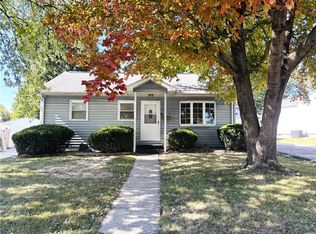 616 S Spruce St, Pana, IL 62557