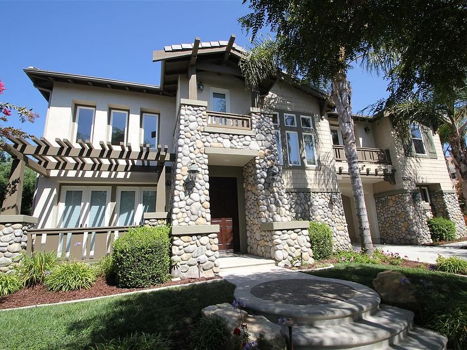 13000sqft lot