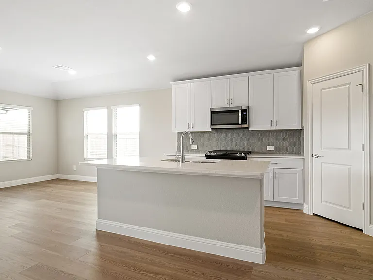 1244 Coneflower Pl — Photo 5